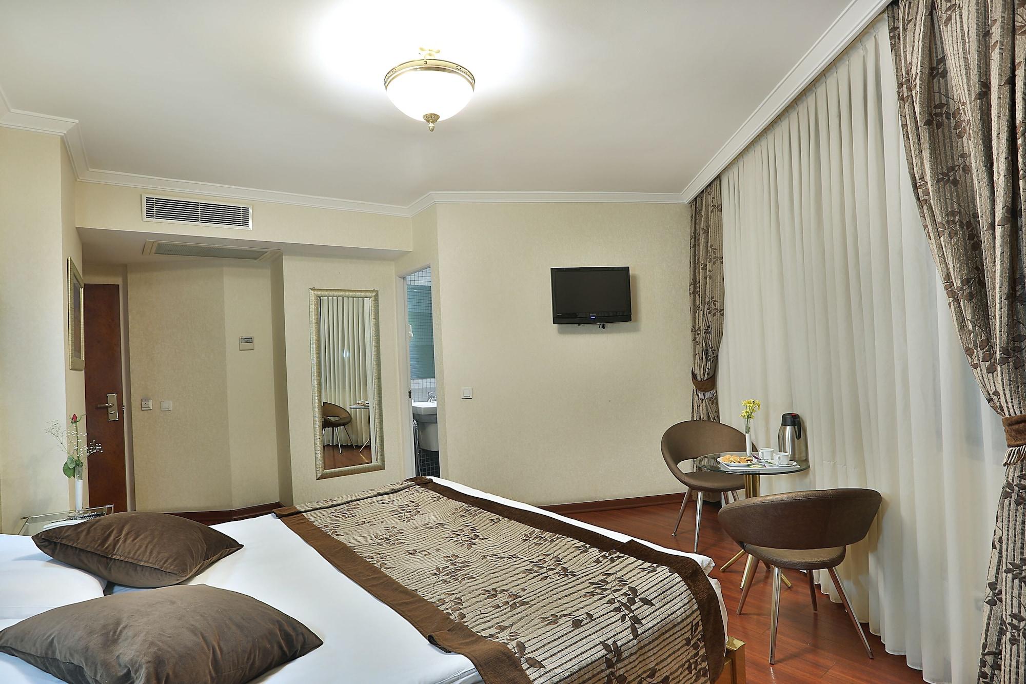Grand Madrid Hotel Istanbul Exterior foto